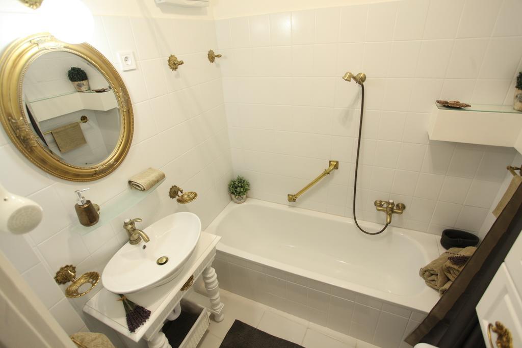 D.Five Neo-Baroque Apartment With Terrace Βουδαπέστη Εξωτερικό φωτογραφία
